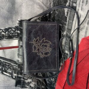 Patricia Nash Lanza crossbody